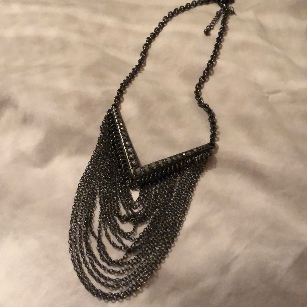 Costume jewelry necklace